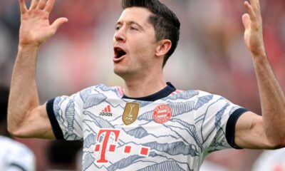 Bayern Munich warns Barcelona about Lewandowski Bayern Munich warns Barcelona about Lewandowski