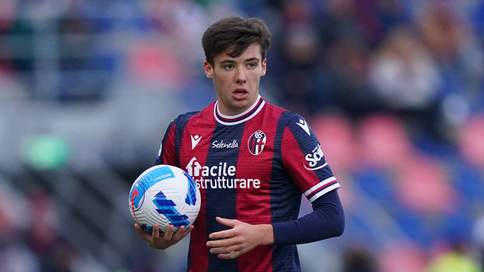 Arsenal make full-back enquiry and are quoted £17m summer starting price Arsenal make full-back enquiry and are quoted £17m summer starting price