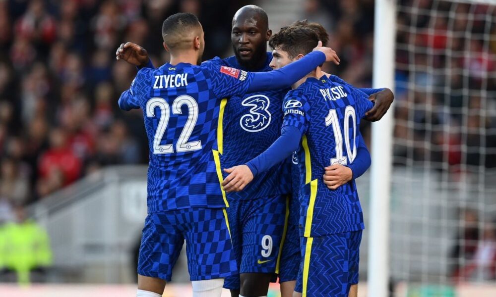 Juventus look set to battle Manchester United for Chelsea star