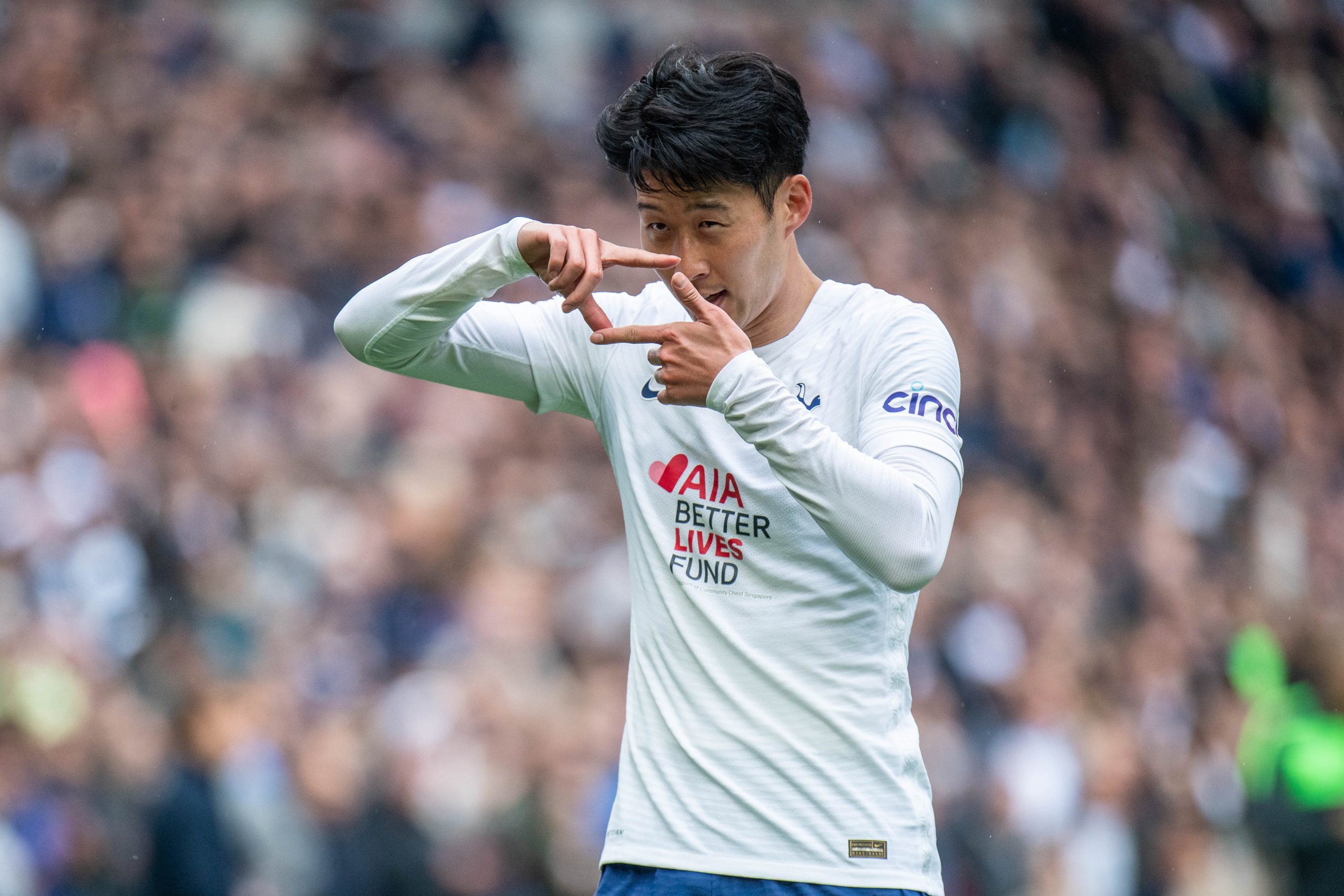 Arsenal and Tottenham star in Team of the week 35 Arsenal and Tottenham star in Team of the week 35