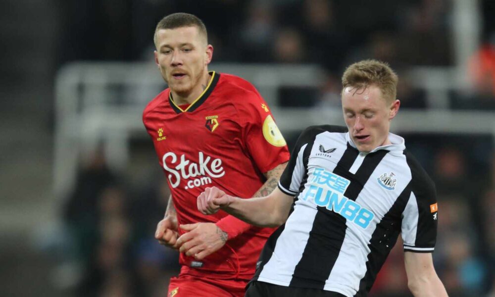 Newcastle United put four-year contract offer on table for midfielder Sean Longstaff after month-long talks Newcastle United put four-year contract offer on table for midfielder Sean Longstaff after month-long talks