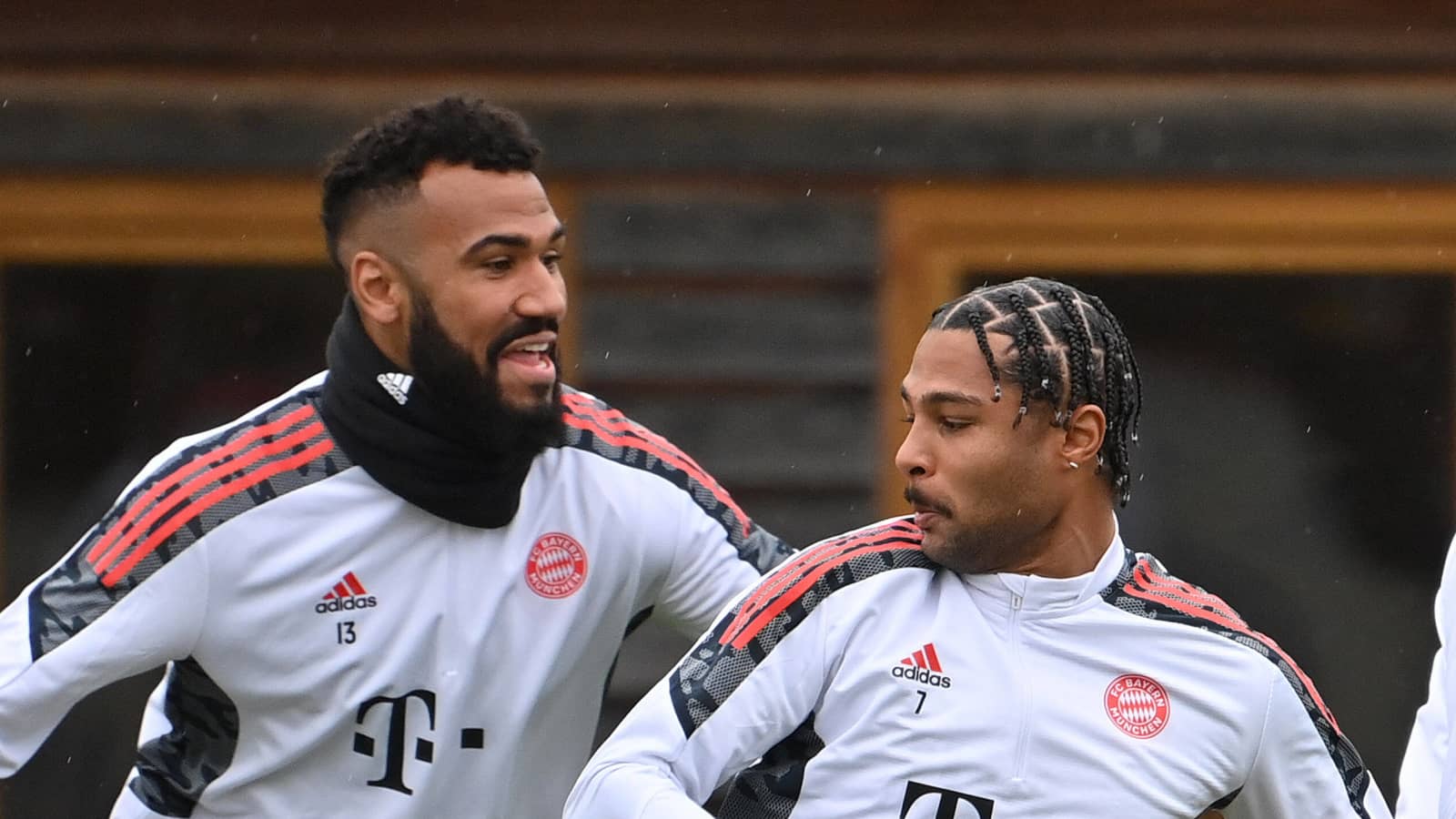 Arsenal handed Serge Gnabry lift after latest Bayern Munich contract offer Arsenal handed Serge Gnabry lift after latest Bayern Munich contract offer