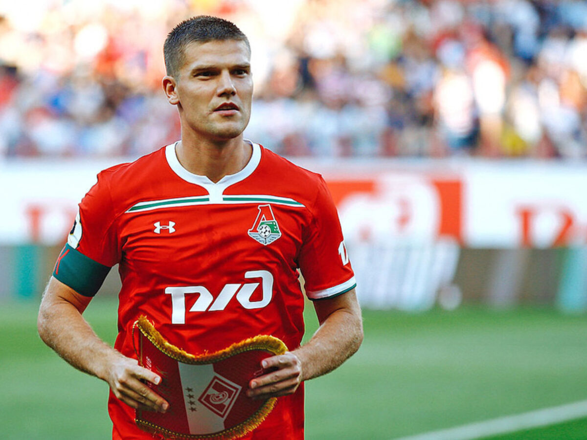 Former Russia captain risks safety speaking out about Ukraine invasion