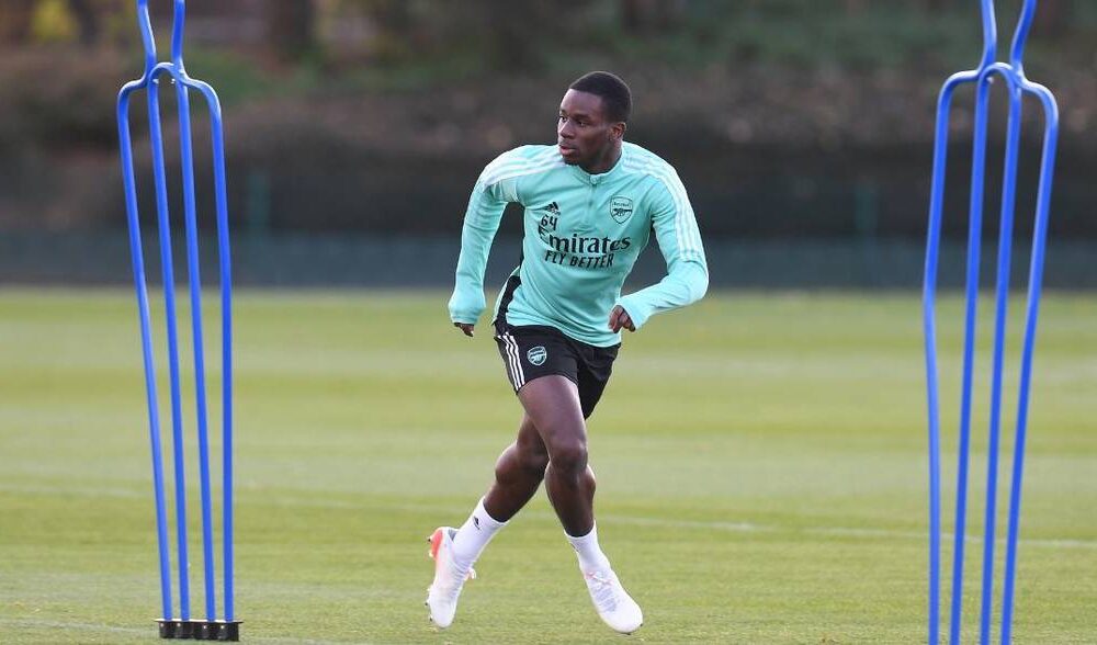 Arsenal defender completes Bundesliga move after seven years at club Arsenal defender completes Bundesliga move after seven years at club