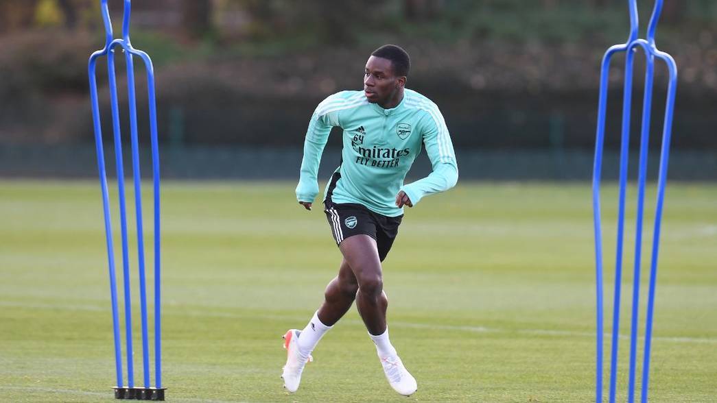 Arsenal defender completes Bundesliga move after seven years at club