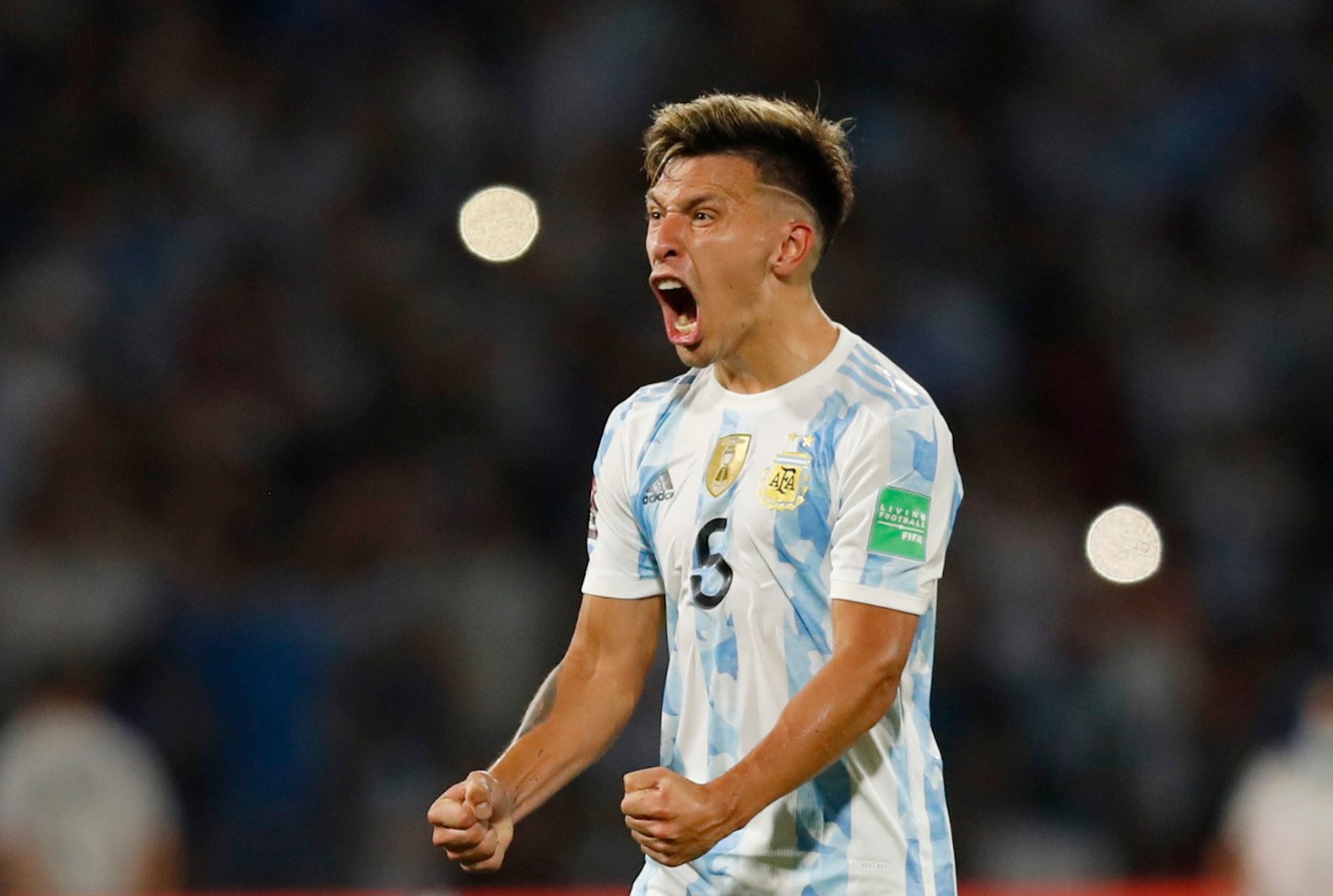 Arsenal make fresh Lisandro Martinez bid Arsenal make fresh Lisandro Martinez bid