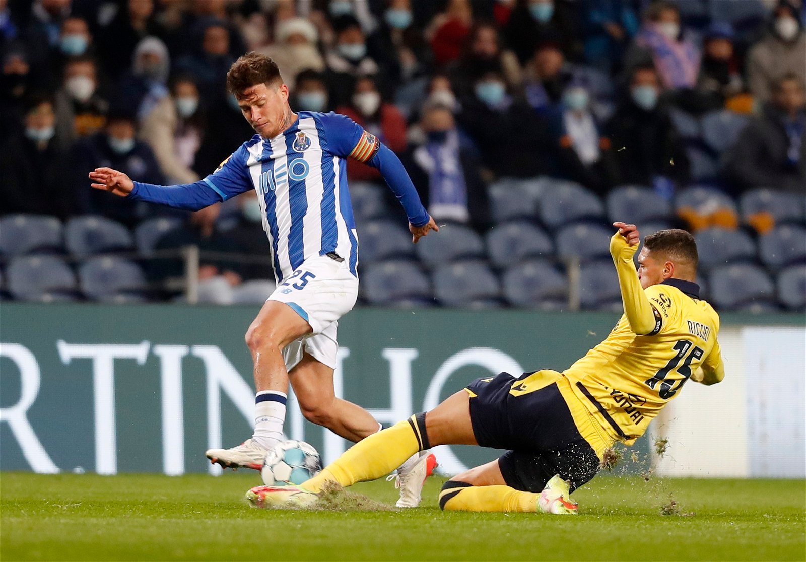 Liverpool plotting bid for Otavio Liverpool plotting bid for Otavio