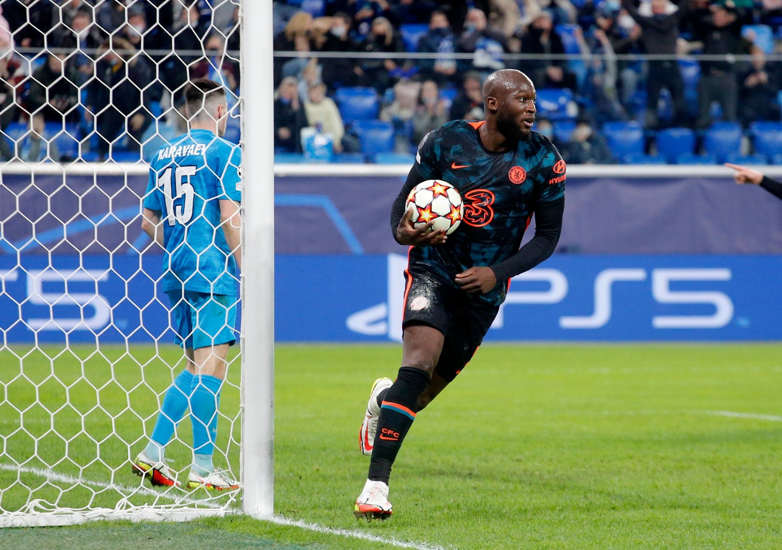 Inter meet with Chelsea striker Lukaku’s agent to push for loan Inter meet with Chelsea striker Lukaku’s agent to push for loan