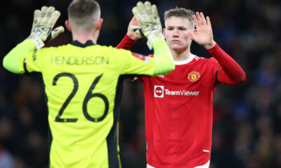 Man United to remove Dean Henderson buy out option Man United to remove Dean Henderson buy out option