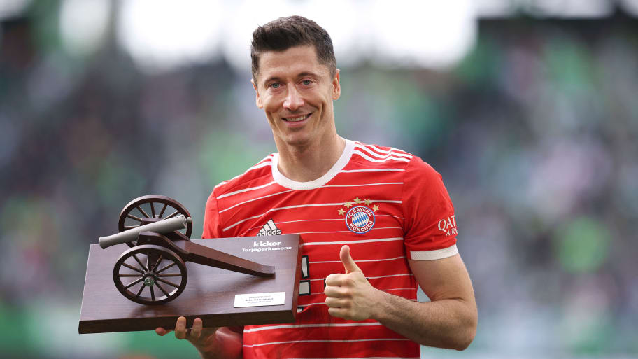 Barcelona reach agreement with Bayern Munich for Robert Lewandowski Barcelona reach agreement with Bayern Munich for Robert Lewandowski