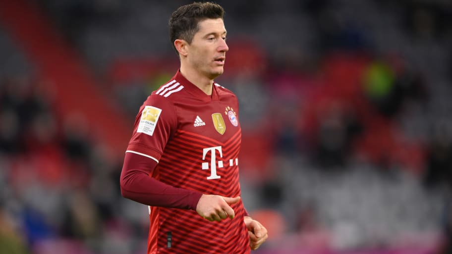 Robert Lewandowski arrives in Spain for Barcelona medical Robert Lewandowski arrives in Spain for Barcelona medical