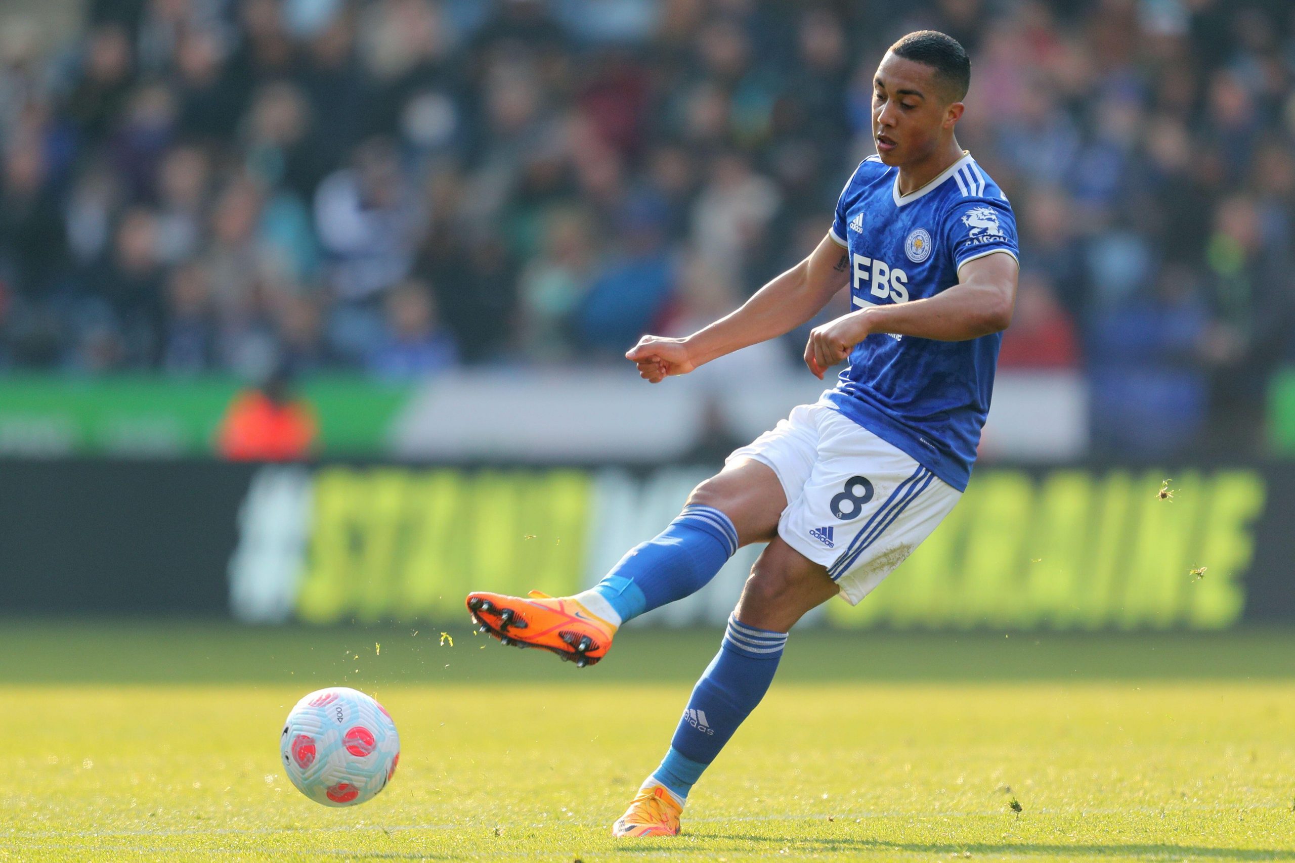 Man United shortlist Youri Tielemans as alternative to Frenkie de Jong Man United shortlist Youri Tielemans as alternative to Frenkie de Jong