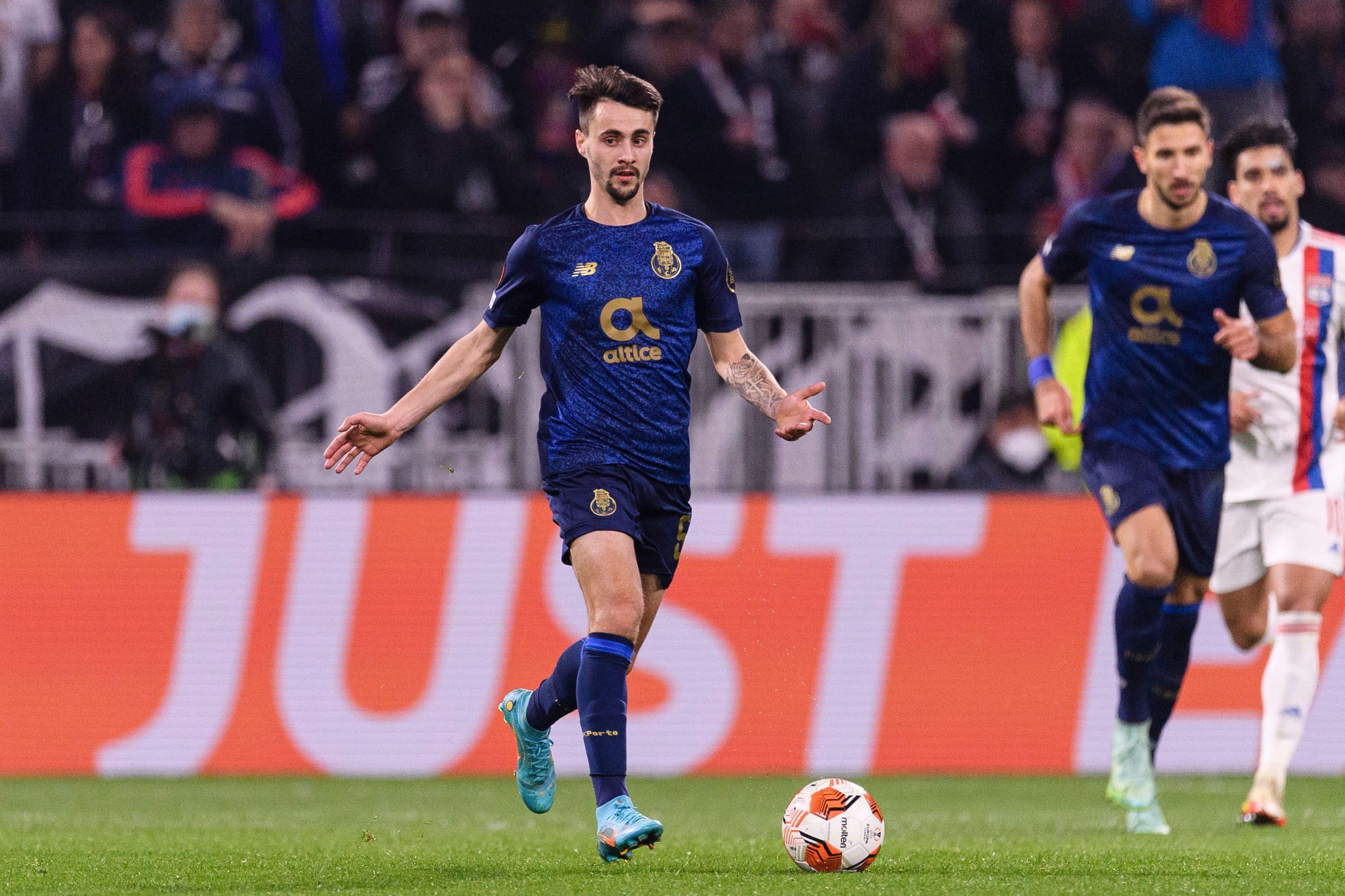 Cedric outlines two key qualities Arsenal new boy Fabio Vieira has Cedric outlines two key qualities Arsenal new boy Fabio Vieira has