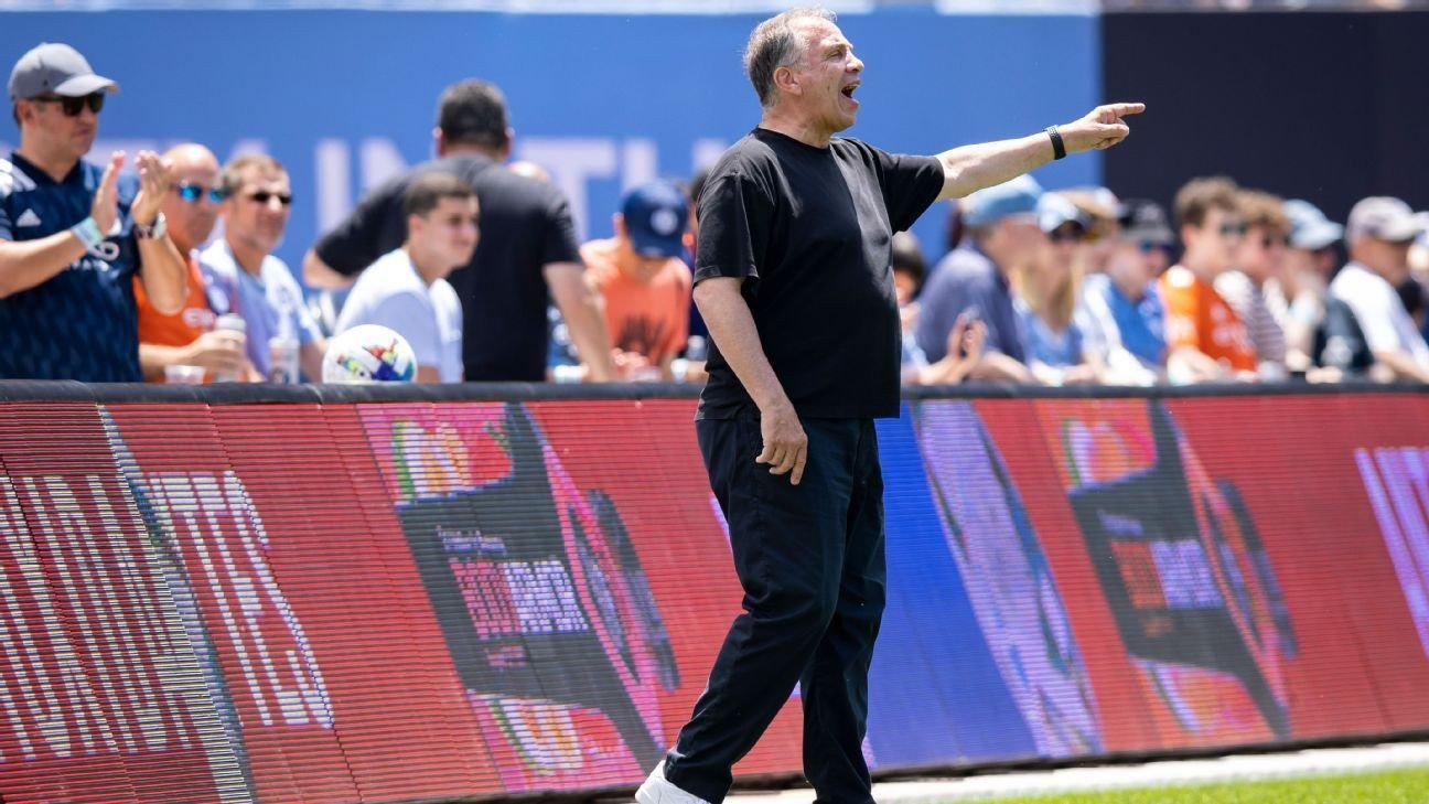 Bruce Arena slams NYCFC’s ‘bad baseball field’ – Ghana Latest Football News, Live Scores, Results Bruce Arena slams NYCFC’s ‘bad baseball field’ – Ghana Latest Football News, Live Scores, Results