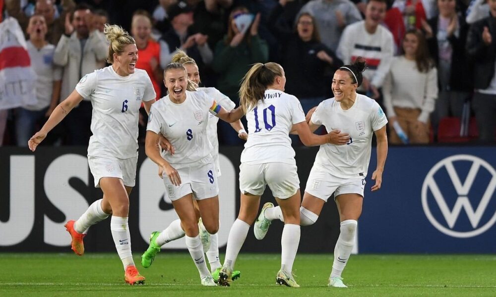 Superb England rout Sweden to reach Euro final
