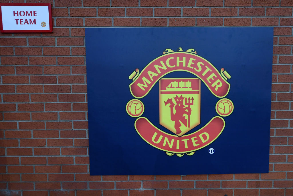 Manchester United fans single out one player for praise during Aston Villa match Manchester United fans single out one player for praise during Aston Villa match