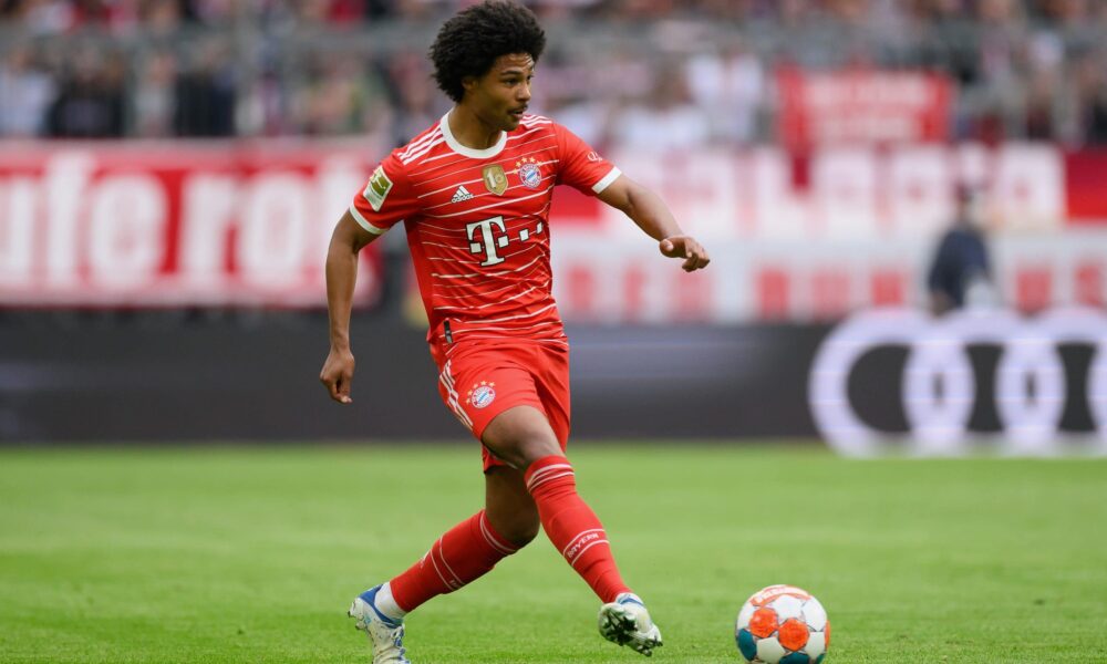 Serge Gnabry to end Chelsea transfer speculation by penning new contract with Bayern