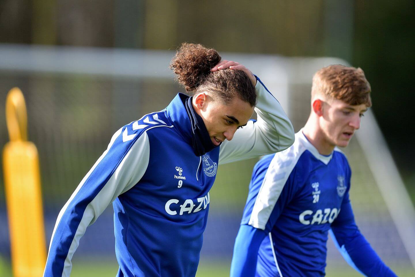 Everton open contract talks with star in light of Premier League interest