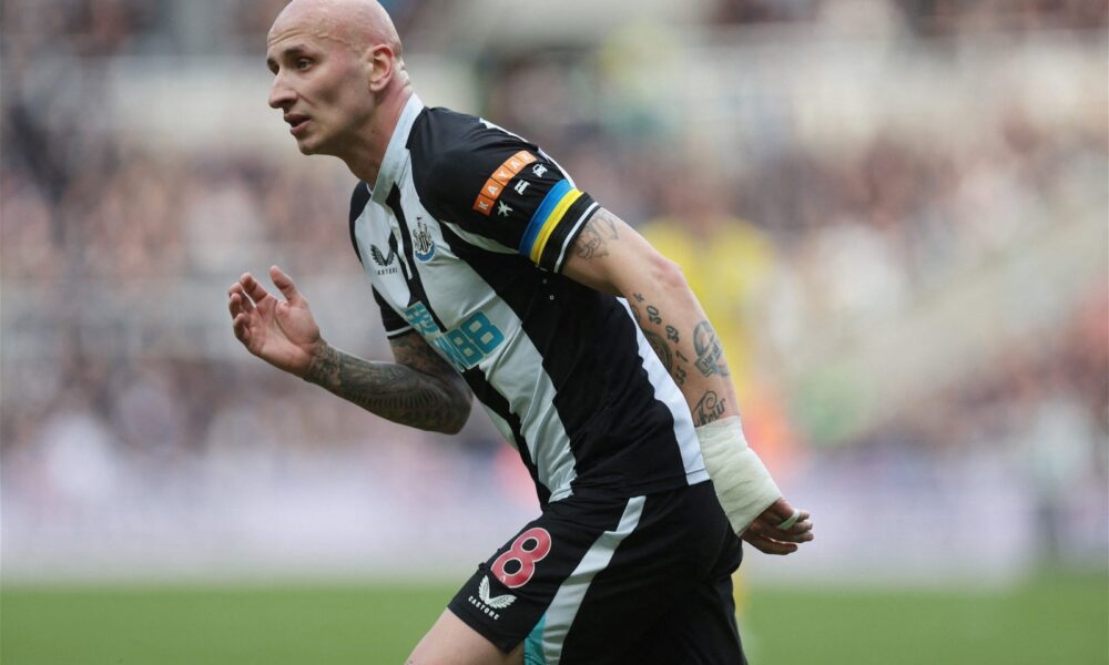 Newcastle: Hope reveals Shelvey update