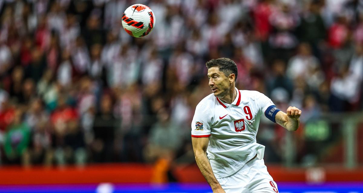 Lewandowski should start with a Clasico! Lewandowski should start with a Clasico!