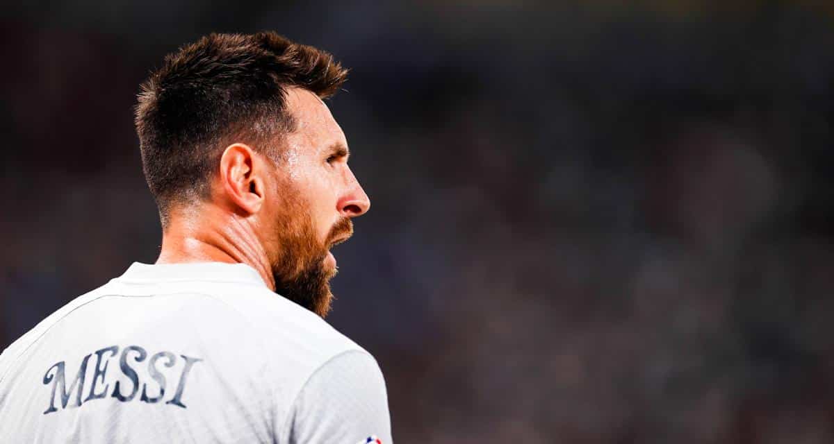 Messi’s big return to Barcelona divides Catalan fans! Messi’s big return to Barcelona divides Catalan fans!