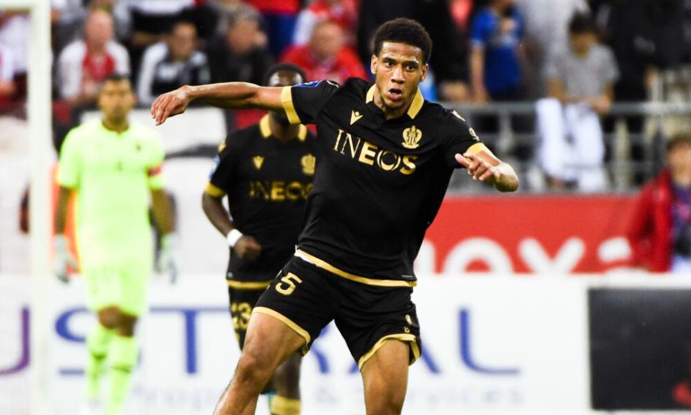 a giant from Spain is positioned for a defender of the Aiglons