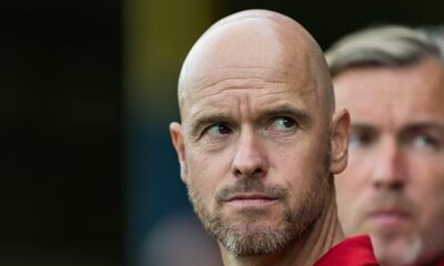 Manchester United dealt blow in pursuit of right-back