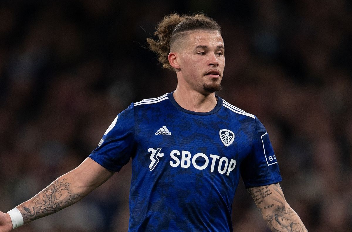 Kalvin Phillips gives reason as to why he didn’t join Manchester United Kalvin Phillips gives reason as to why he didn’t join Manchester United
