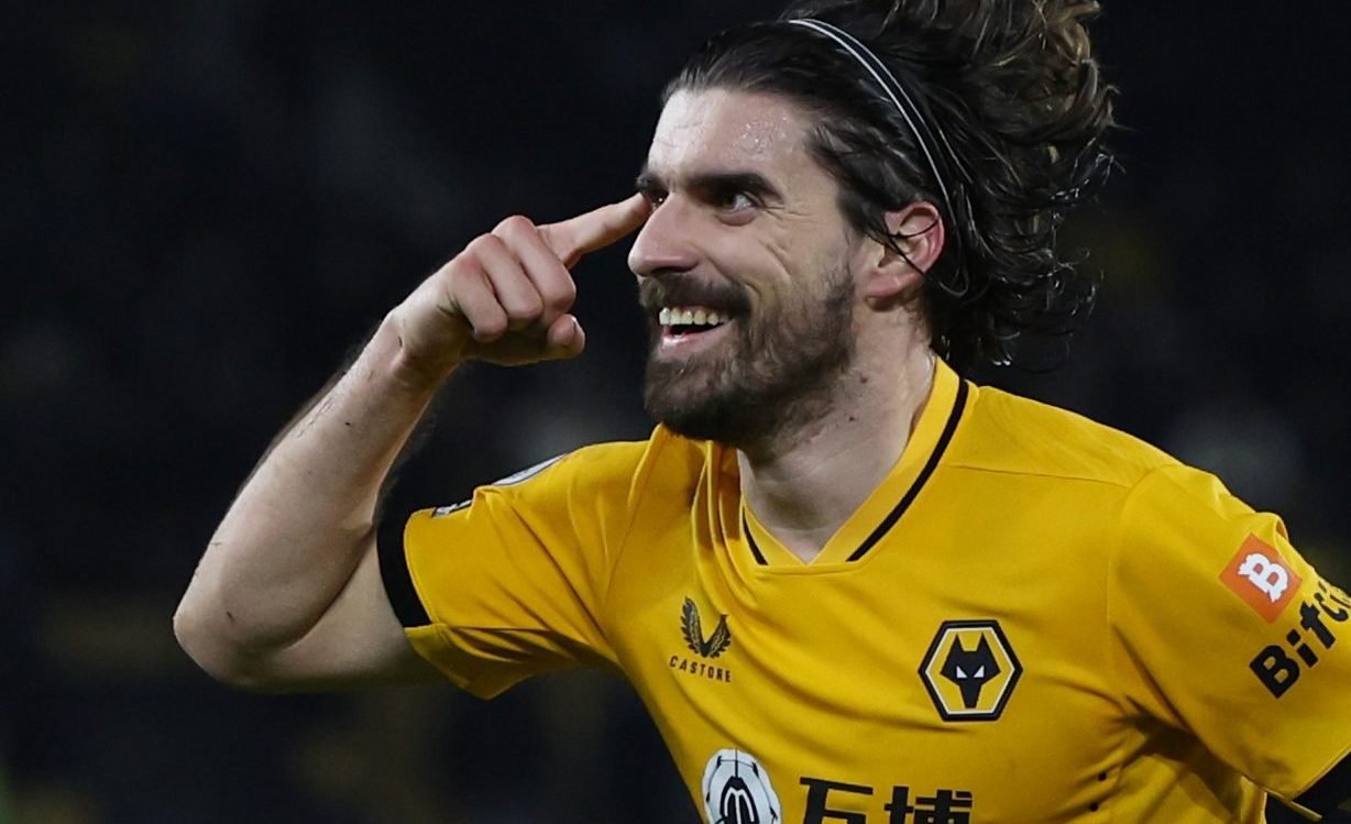 Wolves: Lage heading for Neves disaster Wolves: Lage heading for Neves disaster