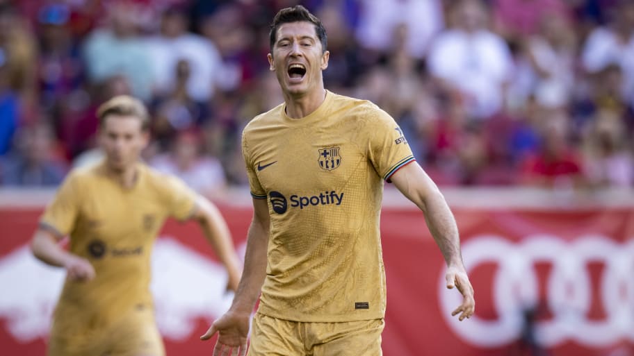 Bayern Munich bite back after Robert Lewandowski ‘lies’ accusation Bayern Munich bite back after Robert Lewandowski ‘lies’ accusation