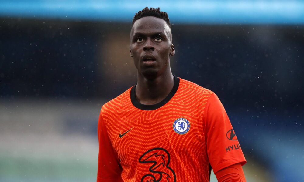Édouard Mendy Howler Gifts Leeds United Lead