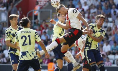 West Ham: Moyes in Bednarek talks