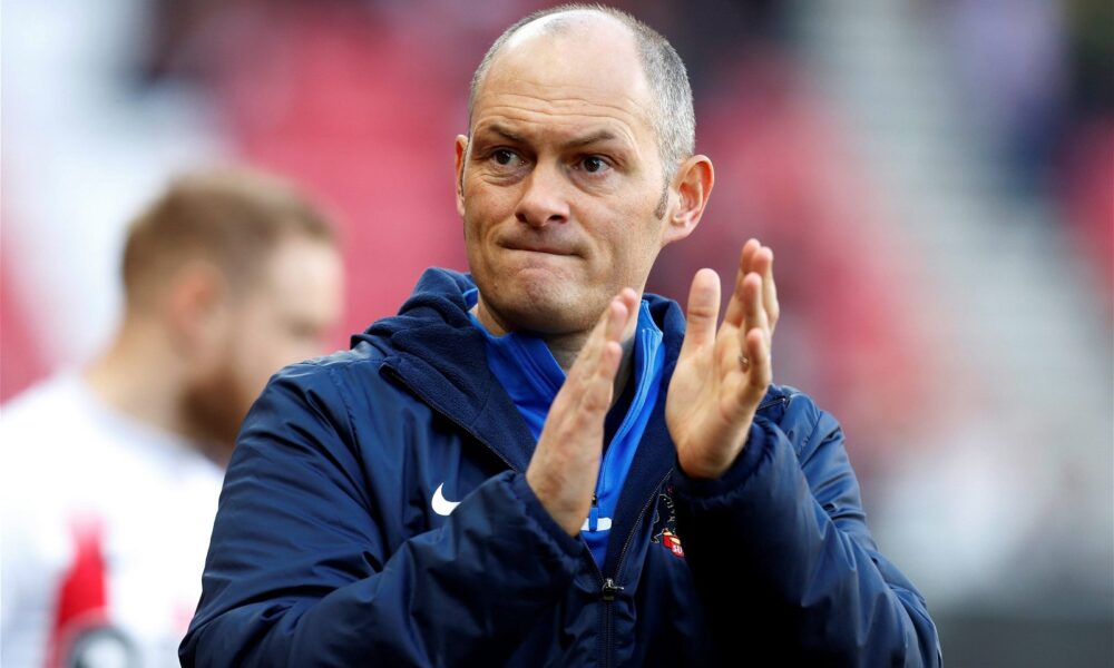 Sunderland close in on Connor Pye deal