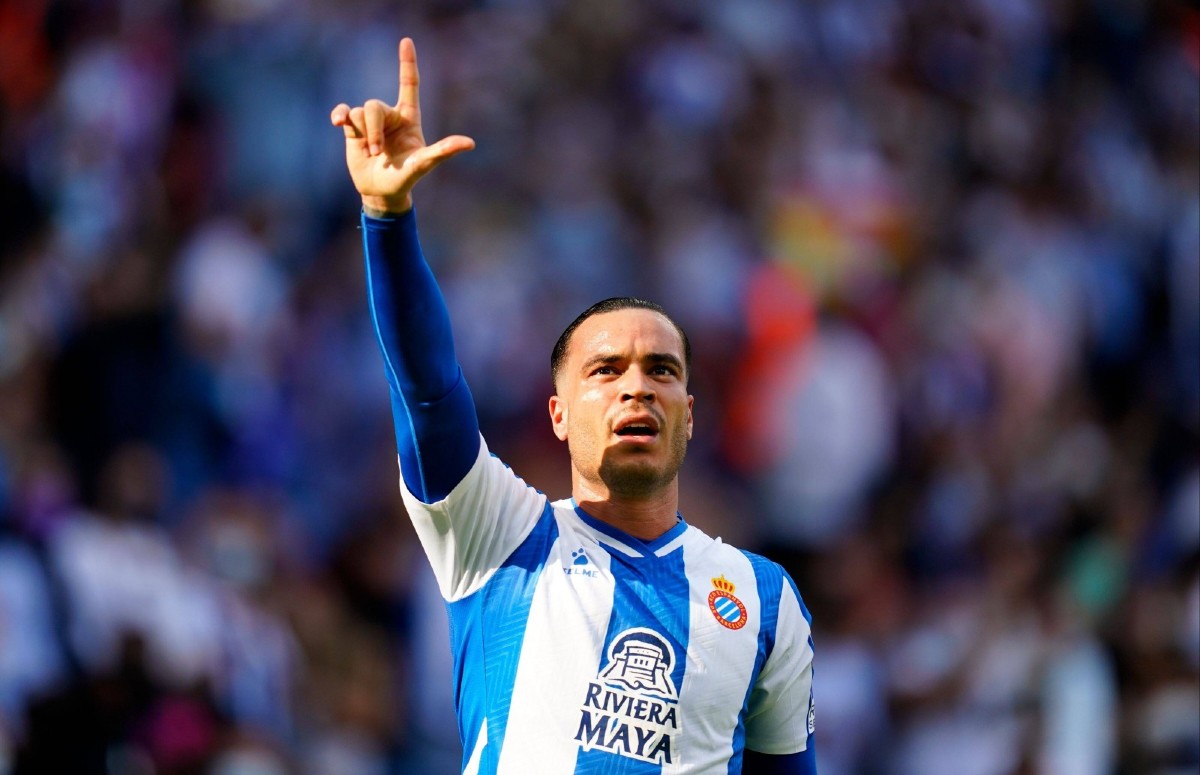 Manchester United open negotiations for La Liga striker Raul de Tomas Manchester United open negotiations for La Liga striker Raul de Tomas