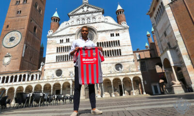 Dessers completes move to Serie A