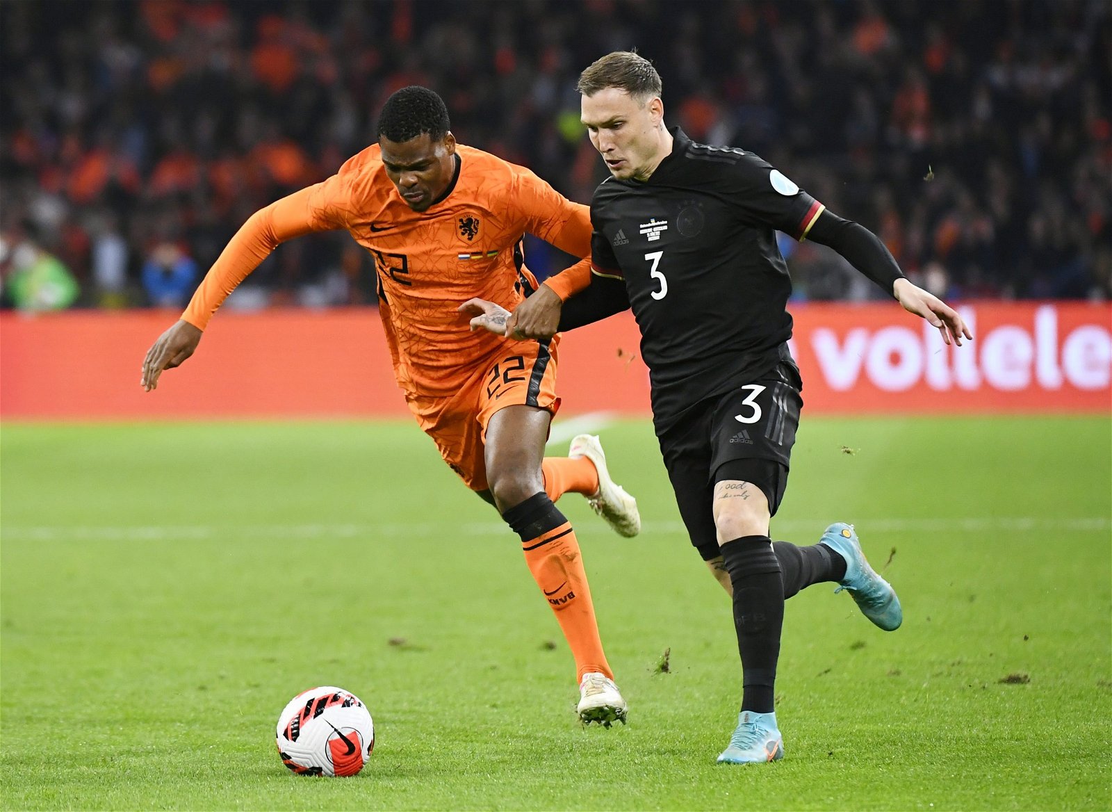 Manchester United eye Denzel Dumfries swoop Manchester United eye Denzel Dumfries swoop
