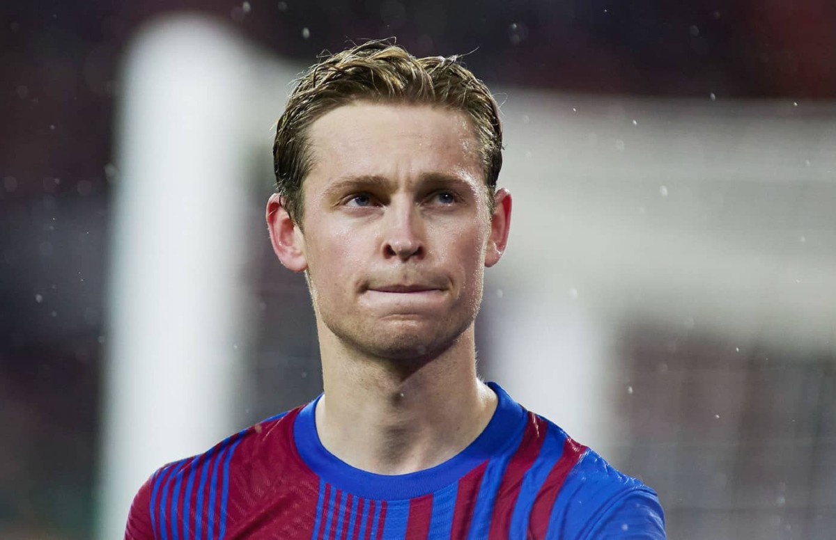 Man United set to give up on De Jong as midfielder edges closer to Chelsea