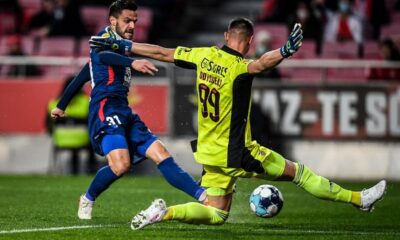 Manchester United shortlist 28-year-old goalkeeper