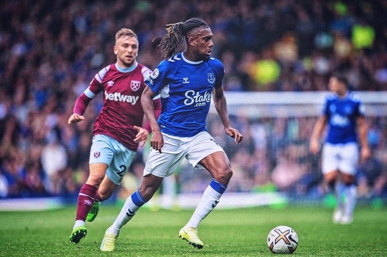 ‘Come back to Arsenal’- Fans eulogize Iwobi after Player of the match performance ‘Come back to Arsenal’- Fans eulogize Iwobi after Player of the match performance