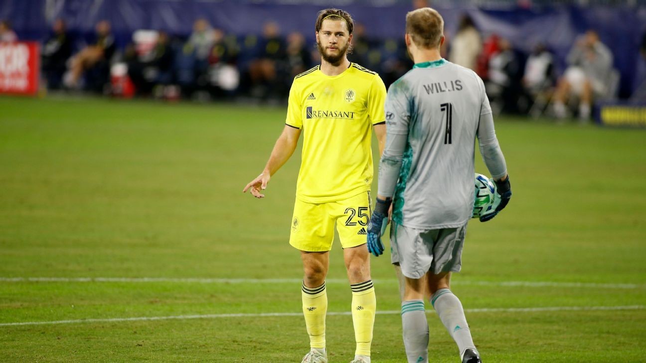 Old horse races and Waffle House punishments: MLS players are really into fantasy football (the other kind) Old horse races and Waffle House punishments: MLS players are really into fantasy football (the other kind)