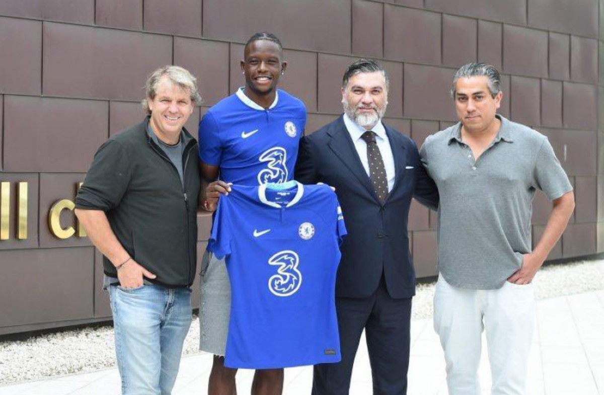 Revealed: The two midfielders Chelsea negotiated for before switching focus to Denis Zakaria loan transfer