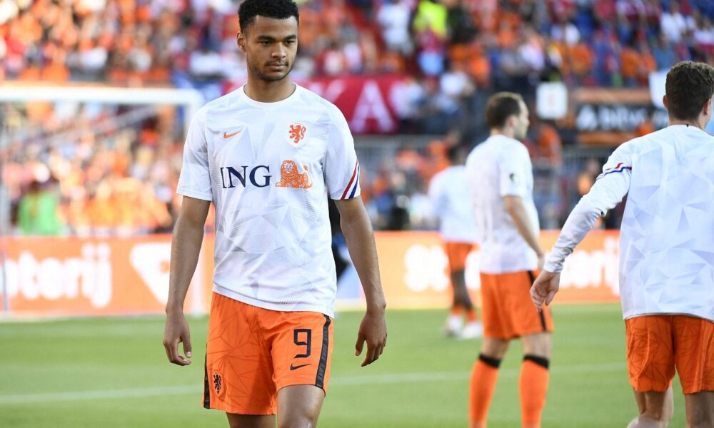 Leeds: Hay drops Gakpo claim