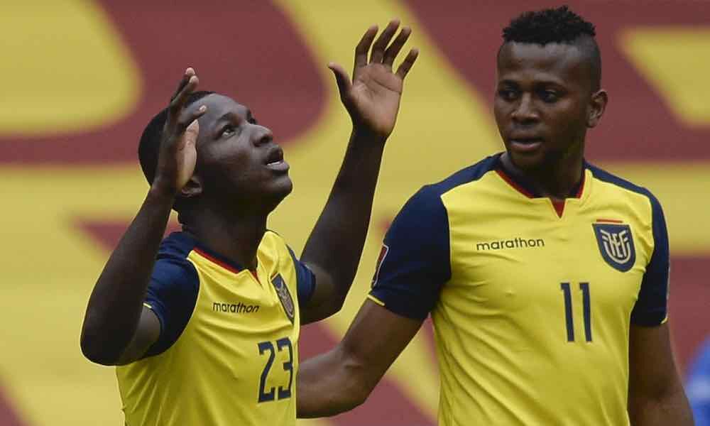 Moises Caicedo set for new contract amid interest from Manchester United Moises Caicedo set for new contract amid interest from Manchester United