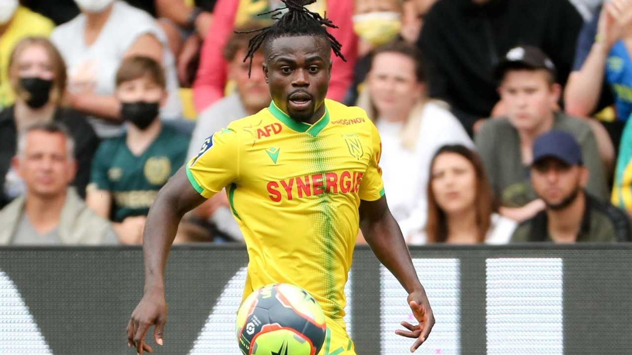 Moses Simon scores as Nigeria Internationals Clash in Nantes v Lorient Moses Simon scores as Nigeria Internationals Clash in Nantes v Lorient