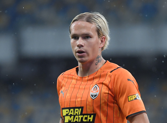 Everton and Arsenal planning January bids for Mykhaylo Mudryk Everton and Arsenal planning January bids for Mykhaylo Mudryk