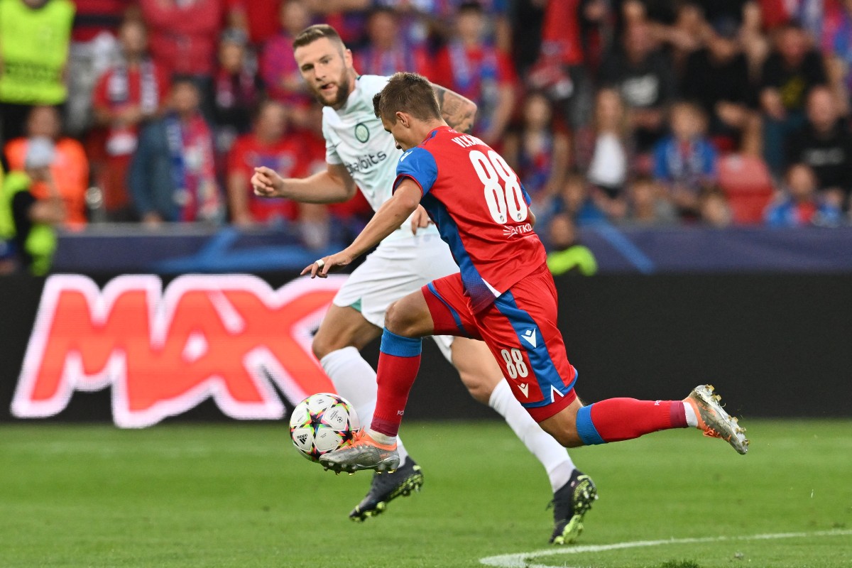 Man City rival Chelsea & Spurs for potential free agent who saw £43m transfer blocked this summer Man City rival Chelsea & Spurs for potential free agent who saw £43m transfer blocked this summer