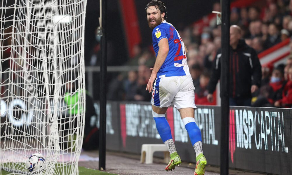 Leeds United already working on January deal for 22-goal star after talks held