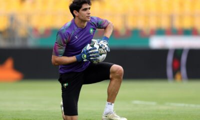 Leeds: Bono could be upgrade on Meslier