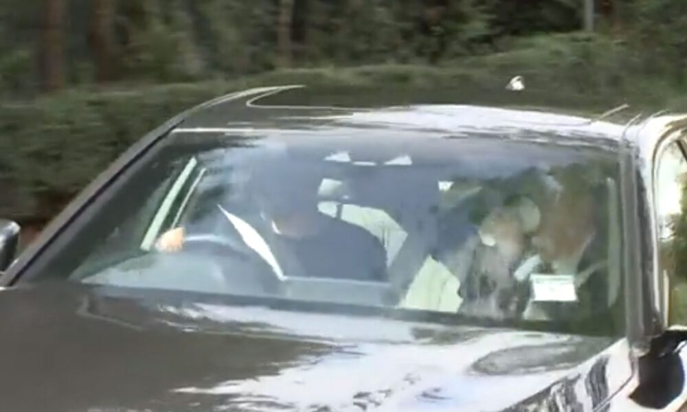 Potter arrives at Chelsea’s training ground to sign his contract