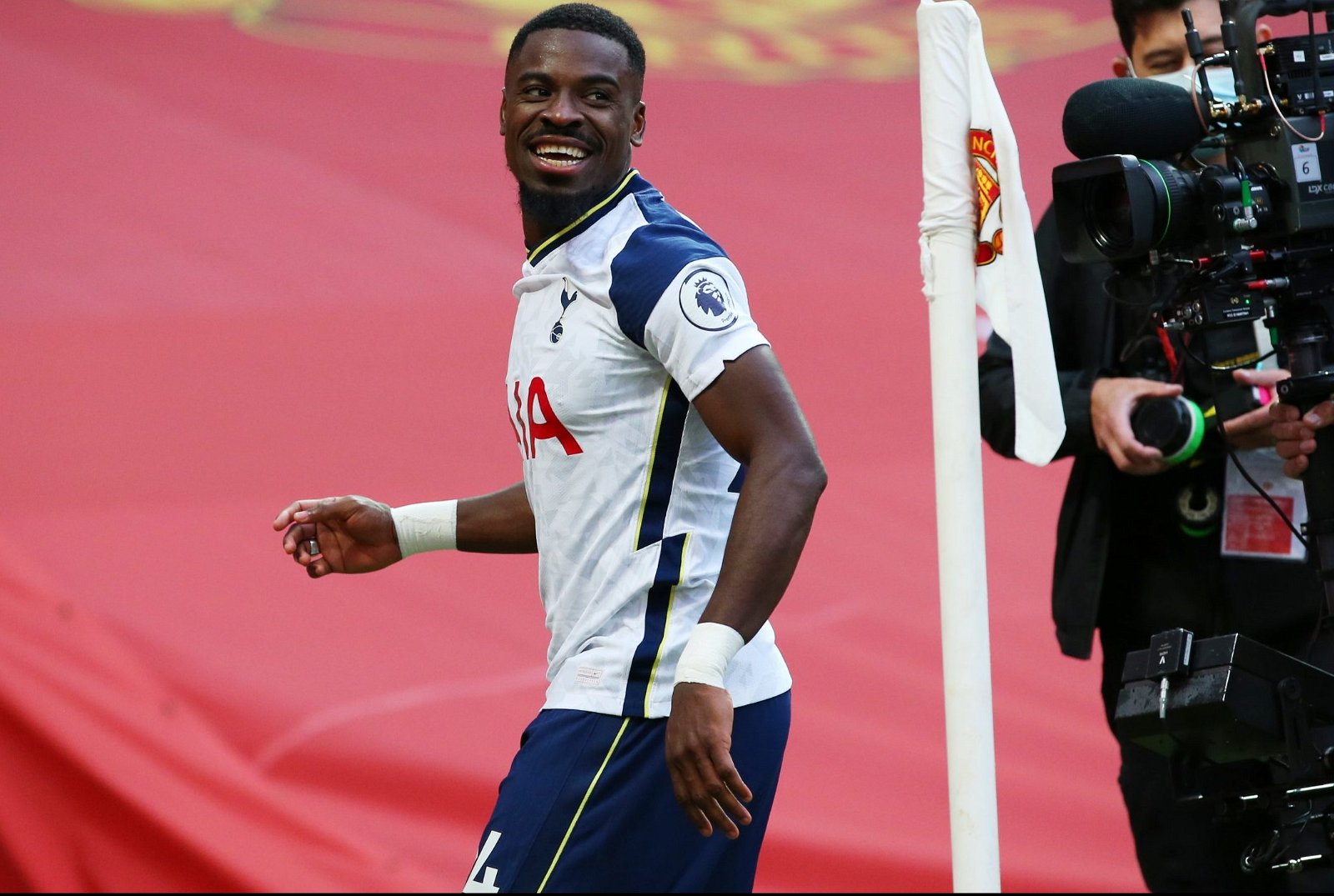 Spurs’ Aurier signing was a disaster